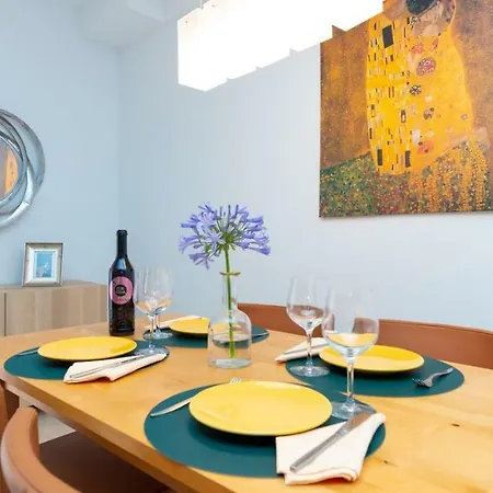Semesterbostad Duplex Sea Views