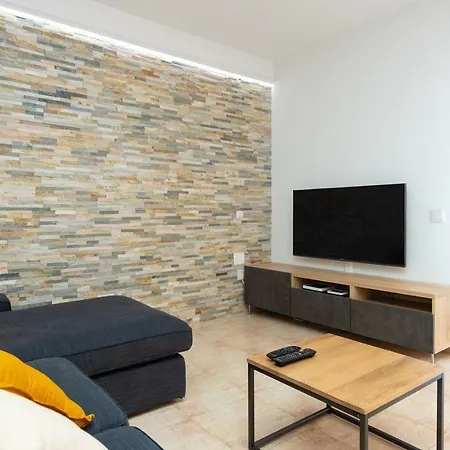 Duplex Sea Views *